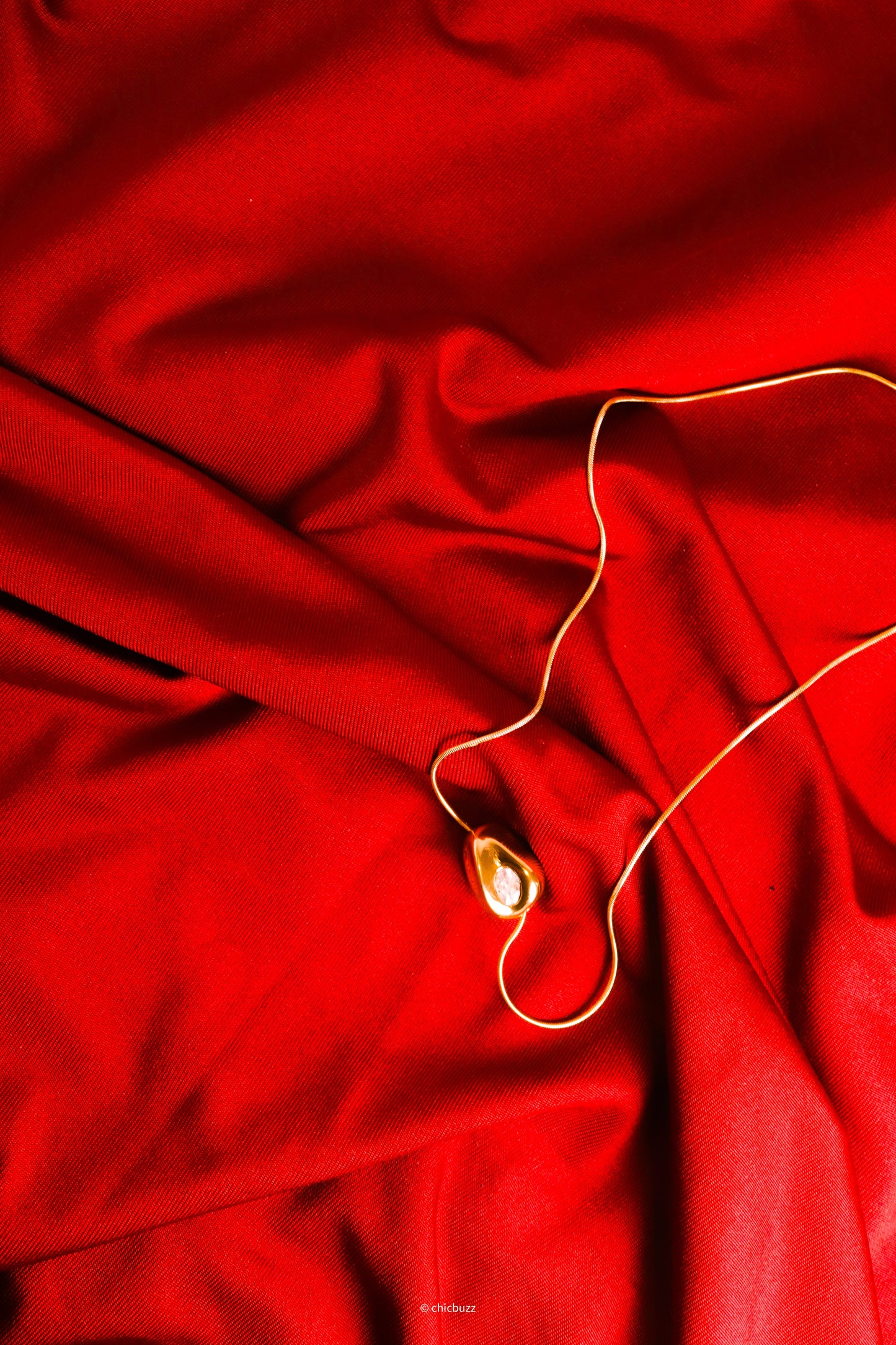 Teardrop Pendant Necklace