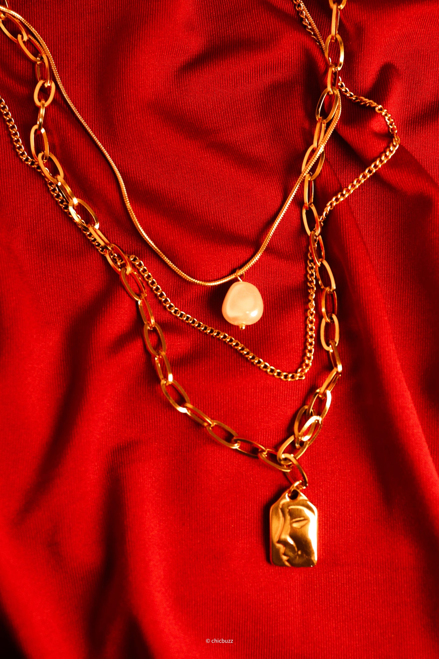 Layered Textured Pendant Necklace