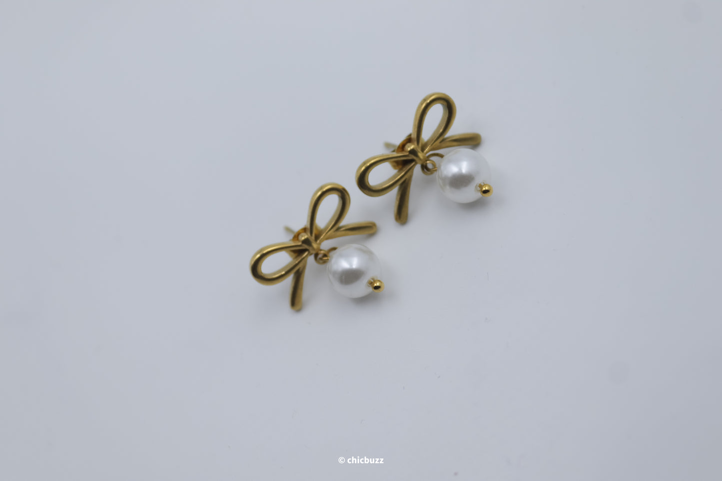 Pearl & Bow Necklace and Earrings Set